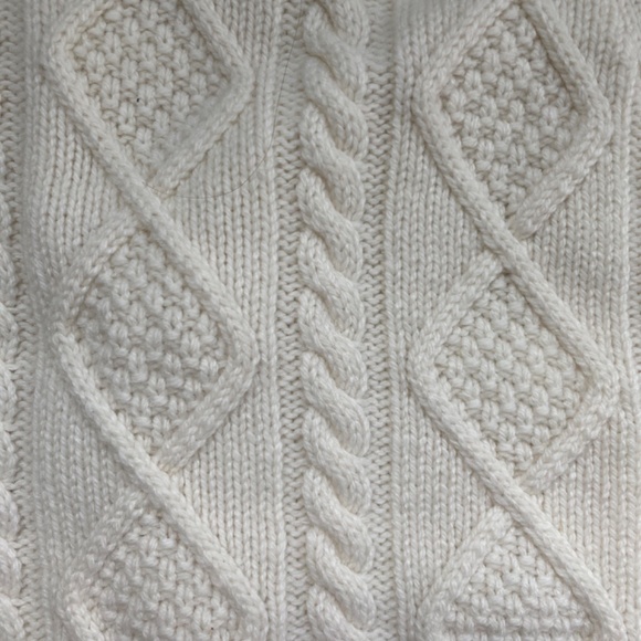 Aritizia Sunday Best Lamora Cable Knit Cardigan - Picture 4 of 5